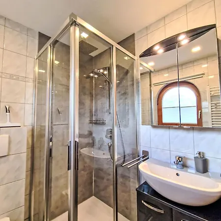 Apartmán August By Interhome Schlitters